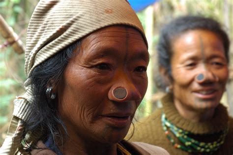 File:Apatani tribal women.jpg - Wikimedia Commons