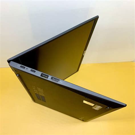 Thinkpad X1 Carbon Gen 9