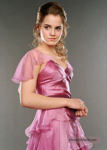Harry Potter and the Goblet of Fire - Promo shot of Emma Watson | Yule ball dress, Hermione yule ...