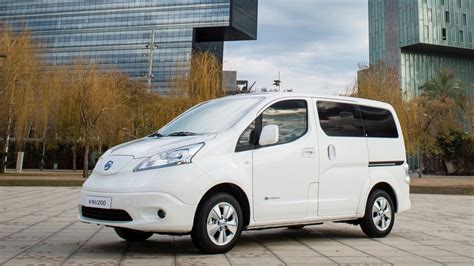 Nissan e-NV200 Evalia (2018-2021) price and specifications - EV Database