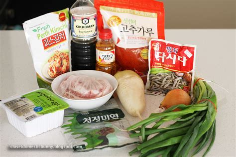 cooking. eating. carousing.: kimchi jjigae 김치찌개