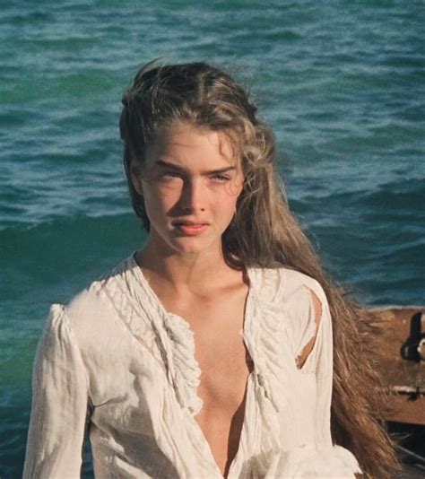 TFW someone tells you to smile 🙄Brooke Shields #EandJMuse | Brooke shields young, Brooke shields ...