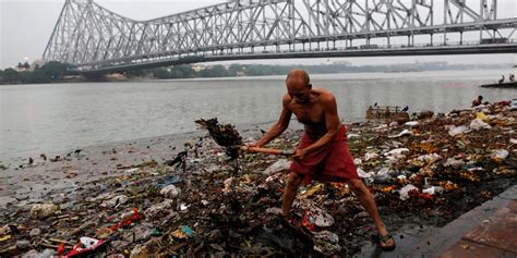 India's Ganges River pollution in photos - Business Insider