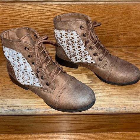 Brash | Shoes | Brash Sz 9 Lace Up High Top Boots | Poshmark