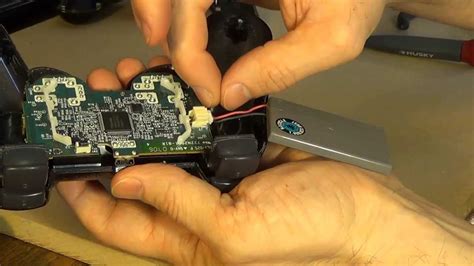 How to Repair a PlayStation 3 (PS3) Controller - YouTube