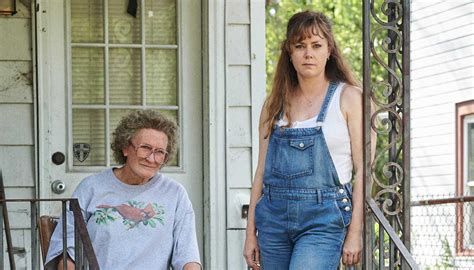 How This Costume Designer Transformed Amy Adams in ‘Hillbilly Elegy’