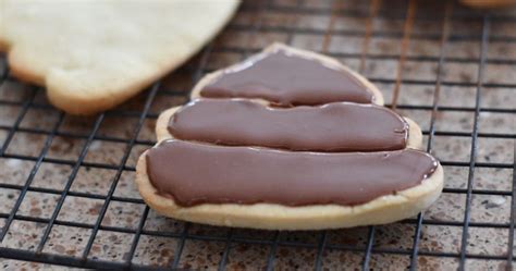 Make These Funny Poop Emoji Cookies!