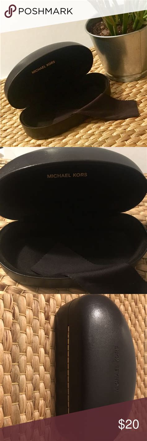 Michael Kors Sunglass Case | Sunglasses case, Michael kors, Michael kors accessories