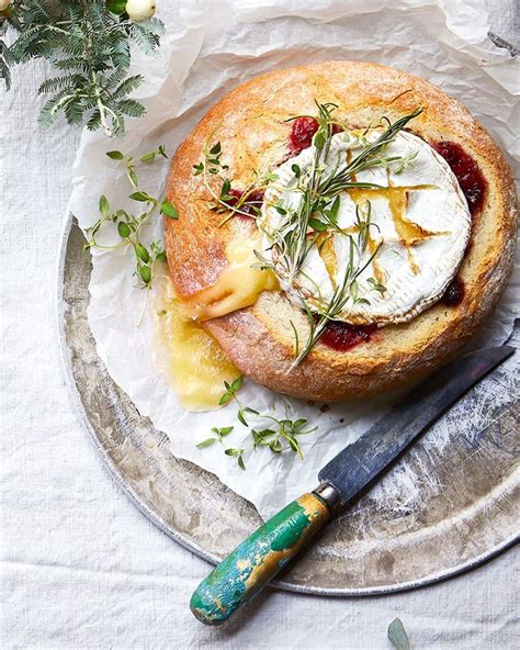 Cheese recipes | Baked camembert bread, Starters recipes christmas ...