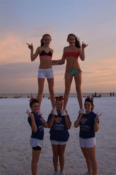 cheer beach cheerleaders pyramid p.0.1 #KyFun http://cheer-bows-glitter ...