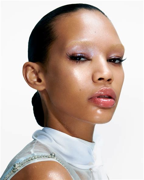 5 Summer Makeup Trends to Keep You Glowing in 2023 - Architecture, Design & Competitions Aggregator