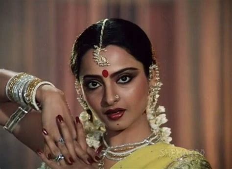 Pin on Rekha | Rekha actress, Desi beauty, Beautiful curves