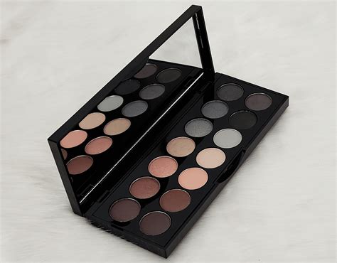 Eyeshadow Palette