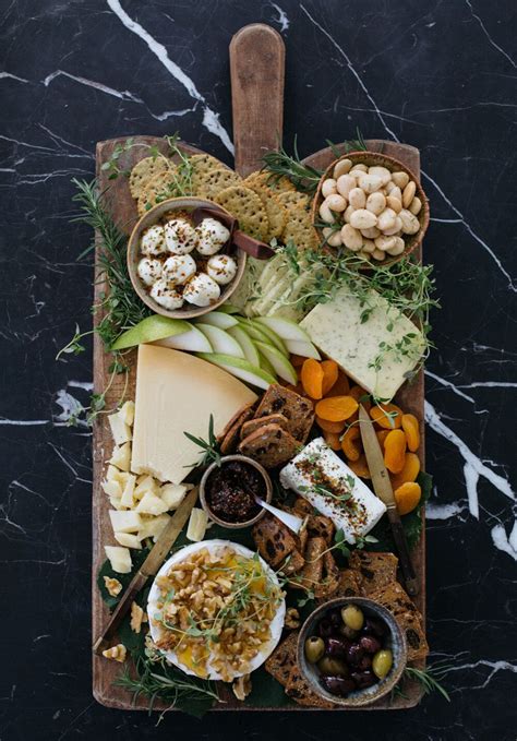 How to Style a Beautiful Cheeseboard - Cheese Platter Ideas — HEATHER ...