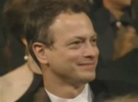 Gary looking at Tom Hanks winning the Oscar for Forrest Gump - Gary Sinise Photo (3014360) - Fanpop