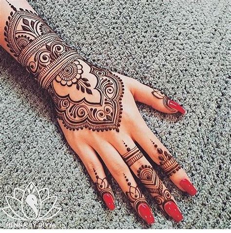 Stunning Gallery of Mandala Henna Hand Art that Will Make You Want to Have It https://fasbest ...