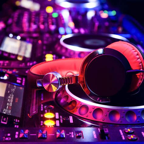 Stream Best Hip-Hop/RnB DJ Mixes music | Listen to songs, albums, playlists for free on SoundCloud