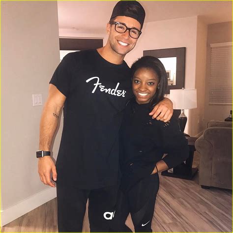 Jake Miller Helps Simone Biles Get Her First Tattoo | Photo 1076044 ...