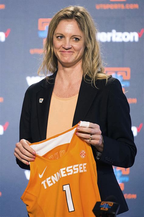 New coach Kellie Harper holds workout for Lady Vols | Chattanooga Times Free Press