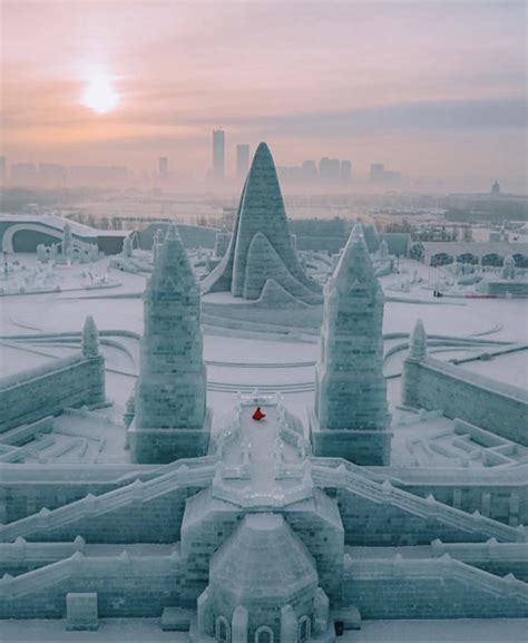 An Ice Palace at the Harbin International Ice and Snow Festival : r/interestingasfuck