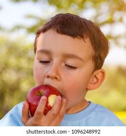 24,837 Boy Eating Apple Royalty-Free Images, Stock Photos & Pictures | Shutterstock