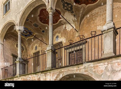 Courtyard on a medieval house - 3 Stock Photo - Alamy