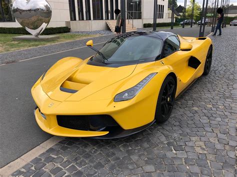 Ferrari LaFerrari in Modena Yellow : r/Autos