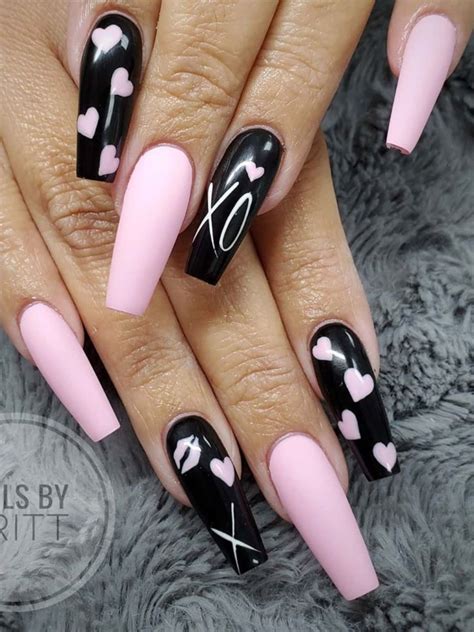 Go Glam With Classy Pink And Black Nails! – The FSHN