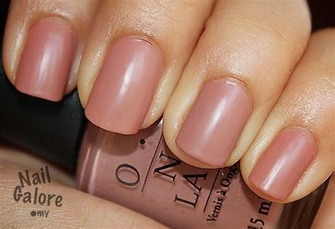 OPI Chocolate Nude Nail Polish - Swatches and Review