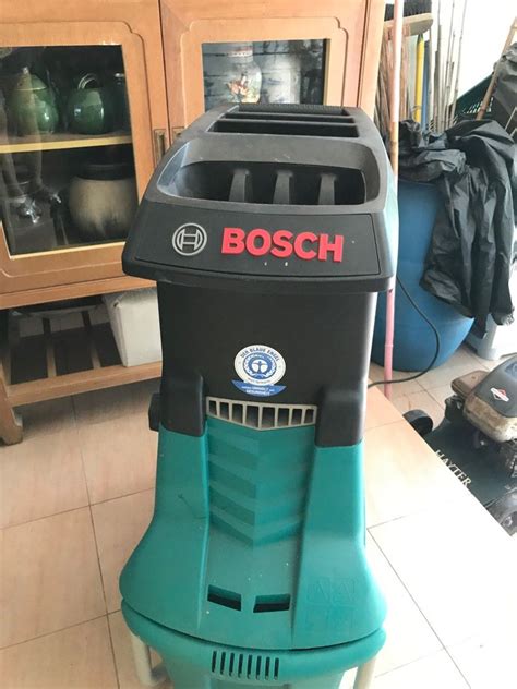 Bosch garden waste shredder, Furniture & Home Living, Gardening ...