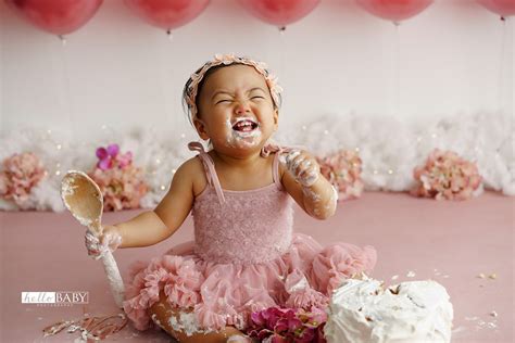 Cake Smash Photoshoot - 7 Tips to make yours a success!