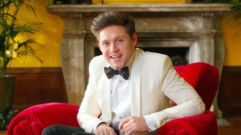 Niall Horan drops new song "No Judgement" with sweet music video