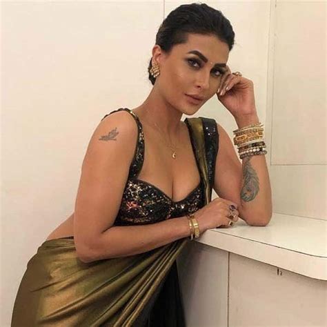 Bigg Boss 14's Pavitra Punia gives a befitting reply to trolls who abuse her on Twitter — watch ...