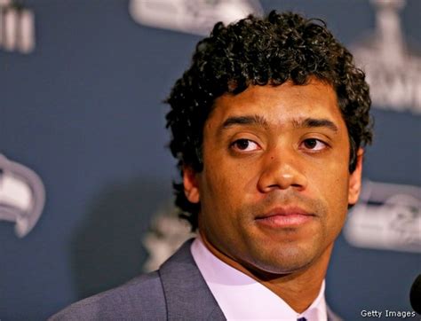 Seattle Seahawks Star QB Russell Wilson Announces Divorce | Newsmax.com