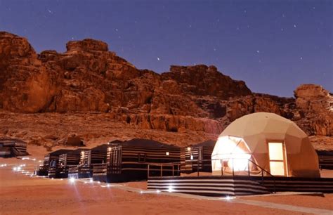 Glamping in a Martian Bubble Tent in Wadi Rum, Jordan - Tourist Israel