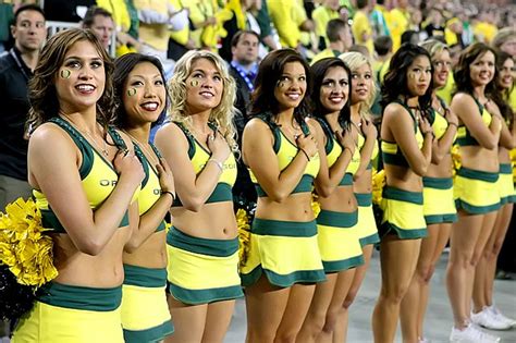 GoDucks.net - Oregon Ducks Cheerleaders