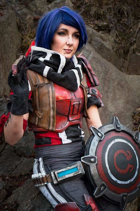 [Photographer] My friend as Athena the Gladiator | Borderlands cosplay, Cosplay costumes, Cosplay