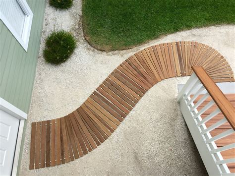 How to build a curved wooden walkway - kobo building