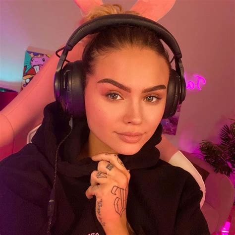 Talia Mar — Bio, Parents, Pop music career, Relationship, Net worth, Interesting facts 2024 ...