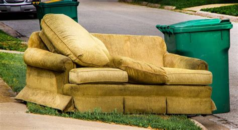 Old Sofa Disposal | www.resnooze.com