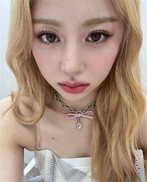 le sserafim yunjin instagram jenaissante makeup inspo | Makeup inspo, Makeup, Instagram update