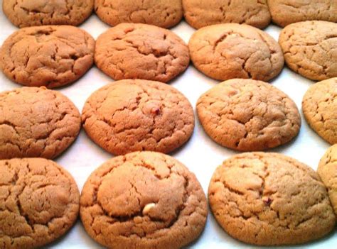 Crackle Top Peanut Butter Cookies | Just A Pinch Recipes