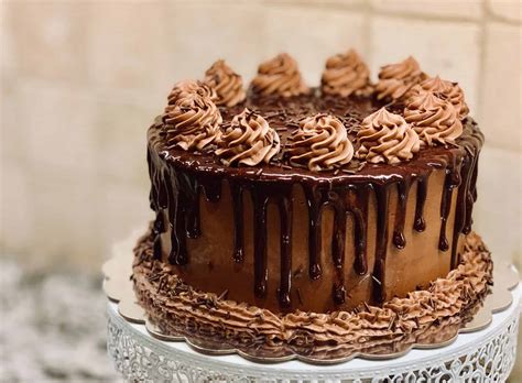 What is the most expensive type of cake? - LargestandBiggest.com