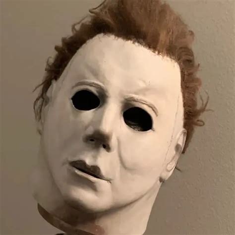 High-quality Michael Myers 1978 Mask and Costume ~ Horrifiq