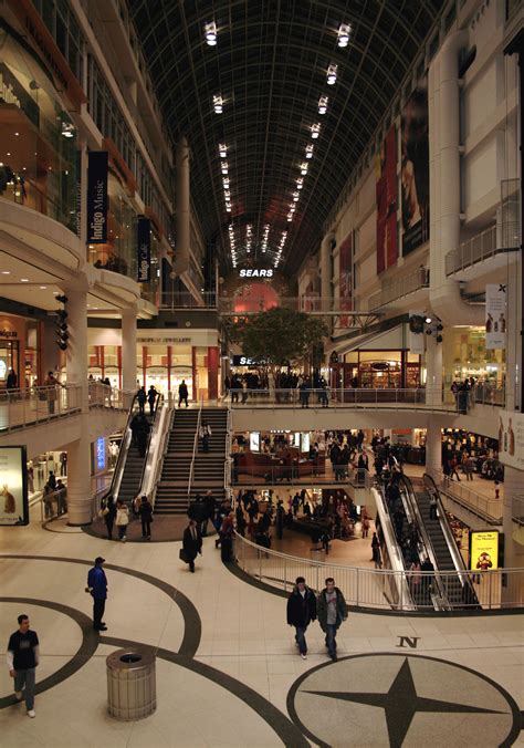 File:Toronto Eaton Centre.jpg - Wikimedia Commons