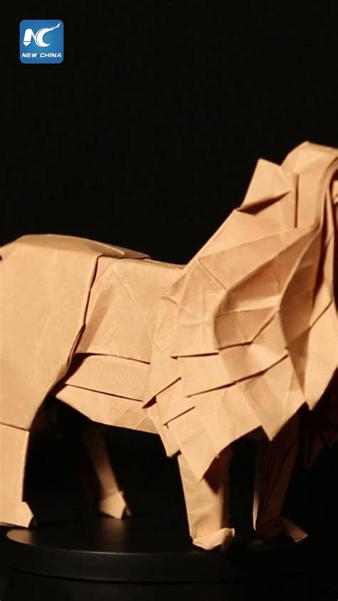 Amazing paper art: a college student in China's Yunnan creates vivid "animals" by way of folding ...