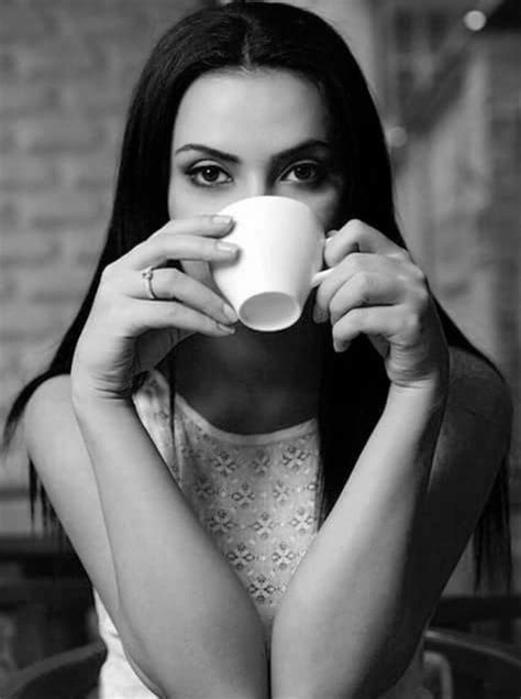 Beautiful woman drinking tea.#Tea #Teadaw #coffeedrinkers | People drinking coffee, Coffee ...
