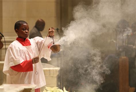 How to … Be an altar server - Catholic Herald