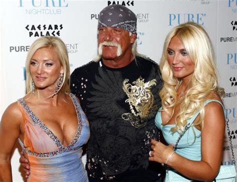 Hulk Hogan and Girlfriend Jennifer McDaniel Appear on the Howard Stern ...