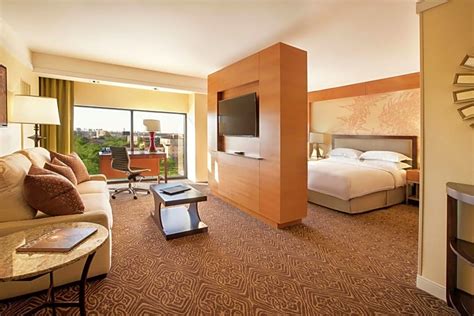 Hilton University Of Houston | Reservations Center